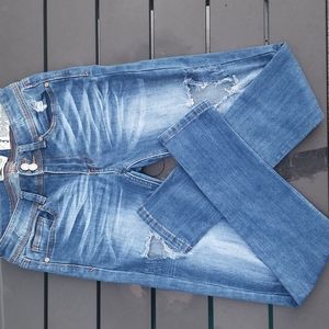 Stylish Denim Ripped Skinny Jeans